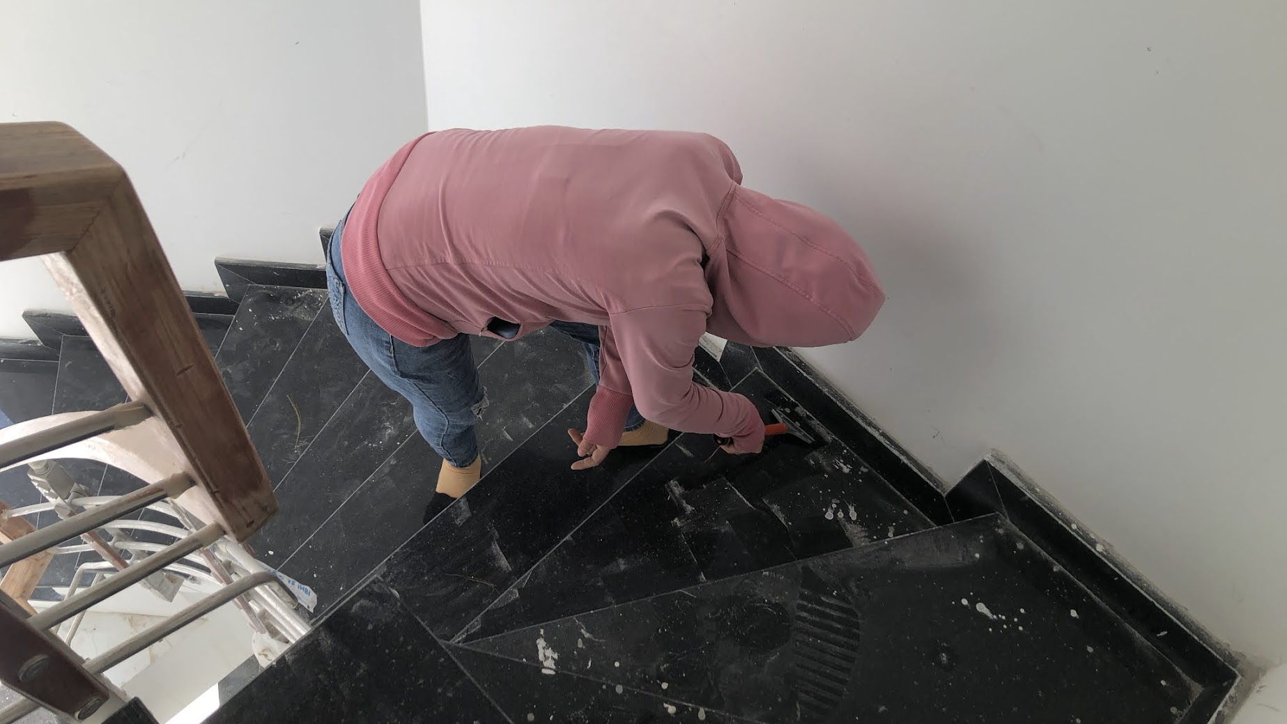 Lát Đá Cầu Thang